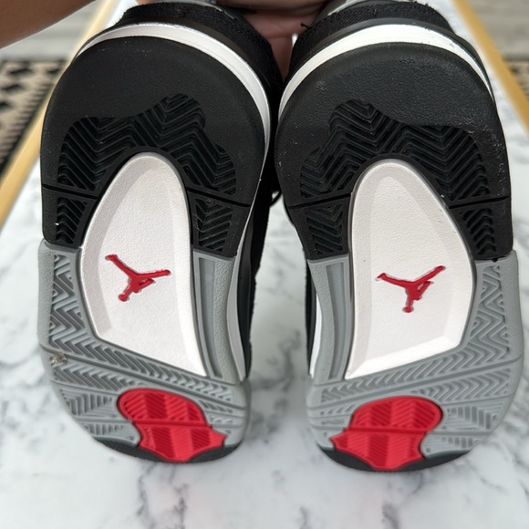 Air Jordan - Picture 4 of 4